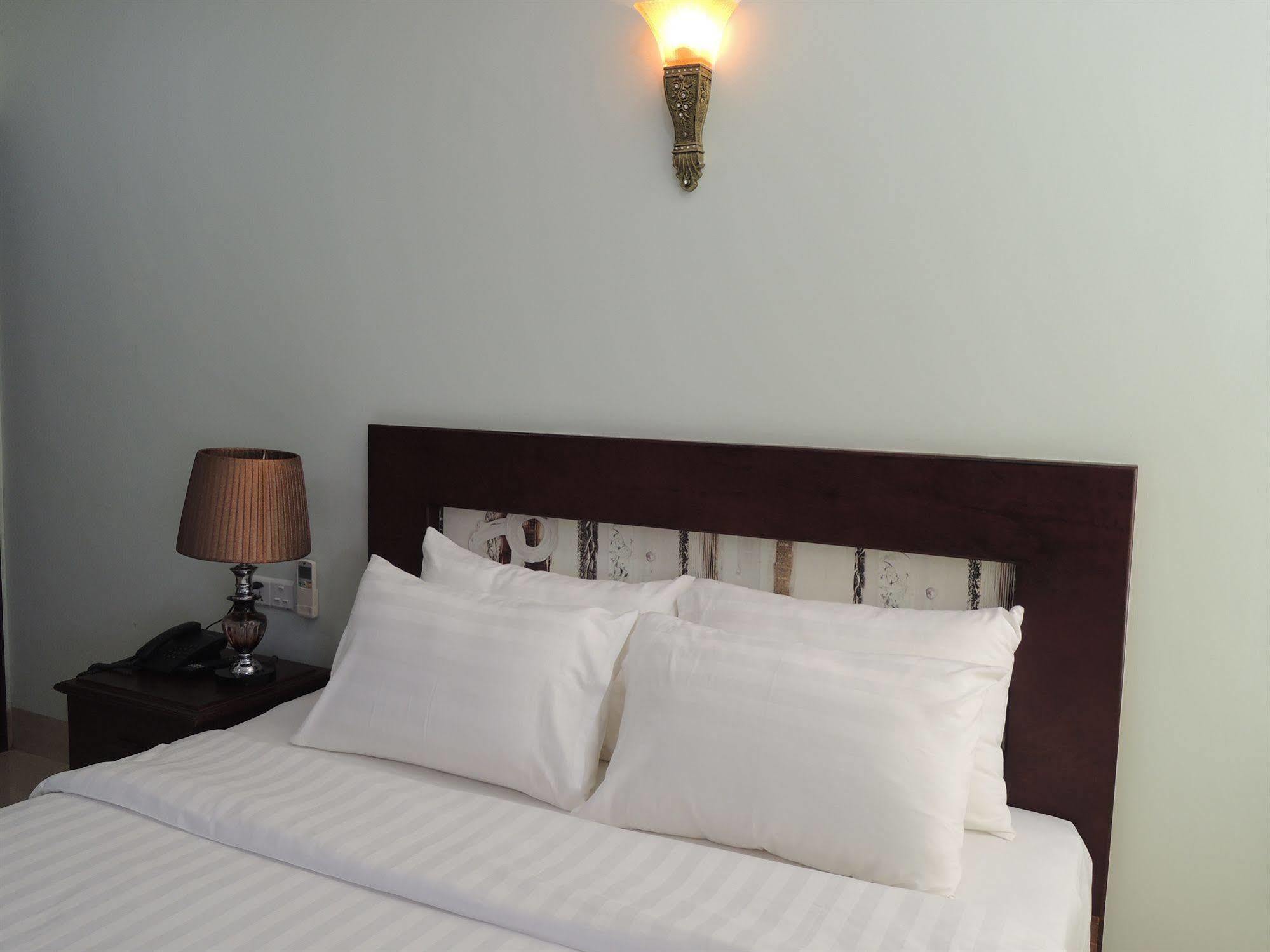 Sen Han Hotel Phnompenh Exteriér fotografie
